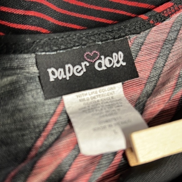 PAPER DOLL LARGE RED AND BLACK BLOUSE - Picture 6 of 7
